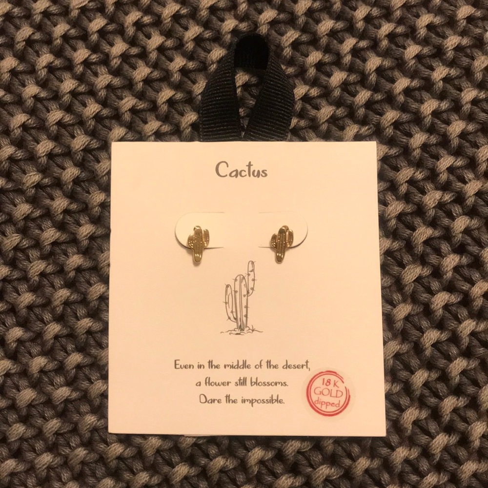 Cactus studs